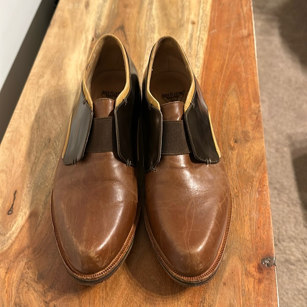 John Fluevog mod vogs